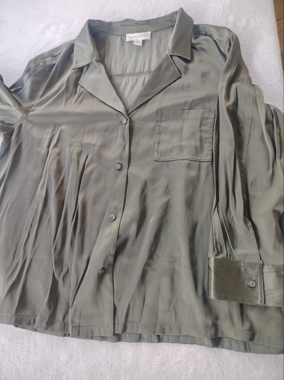 Treasure & Bond Olive Green women’s Relaxed Button-Front Shirt